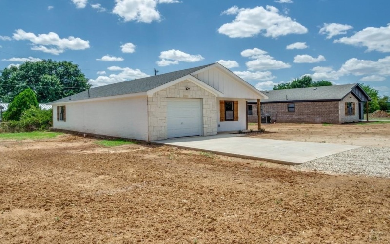 808 Buckboard Drive, De Leon, TX 76444, 3 Bedrooms Bedrooms, ,2 BathroomsBathrooms,Residential,For Sale,808 Buckboard Drive,0,21041849