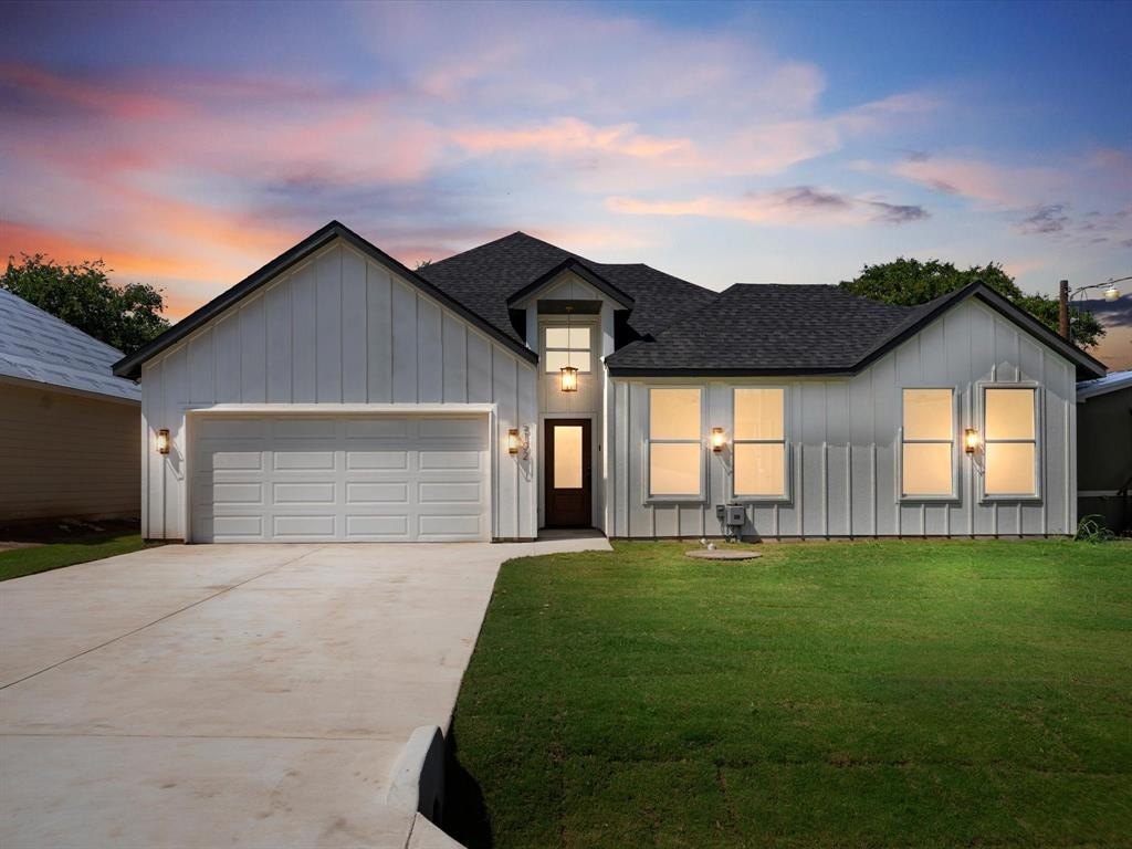 5102 Waterbury Court, Granbury, TX 76048, 4 Bedrooms Bedrooms, ,2 BathroomsBathrooms,Residential,For Sale,5102 Waterbury Court,0,21041852