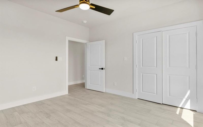 5102 Waterbury Court, Granbury, TX 76048, 4 Bedrooms Bedrooms, ,2 BathroomsBathrooms,Residential,For Sale,5102 Waterbury Court,0,21041852