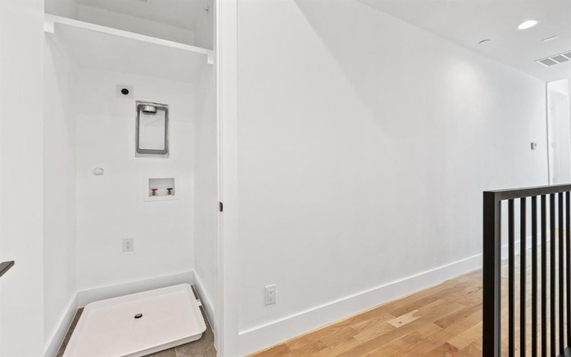 4330 Dickason Avenue #201, Dallas, TX 75219, 3 Bedrooms Bedrooms, ,3 BathroomsBathrooms,Residential,For Sale,4330 Dickason Avenue,0,21041857