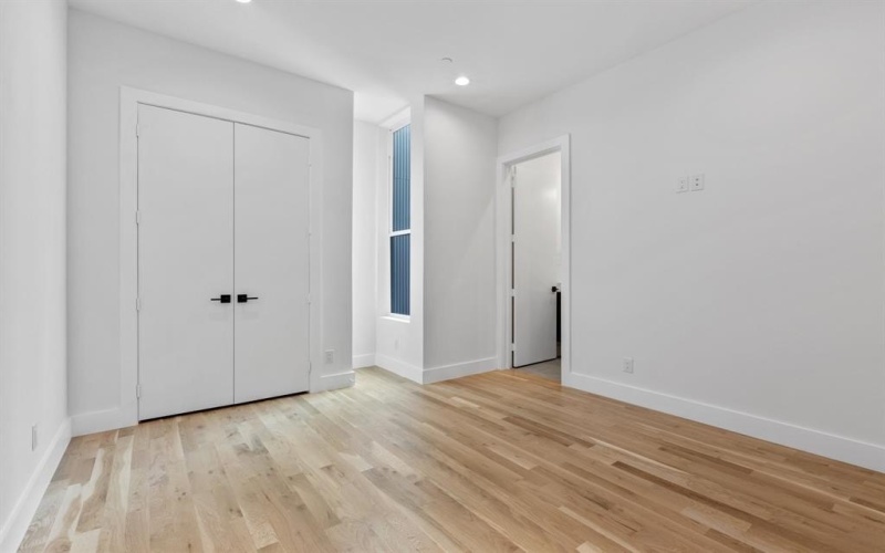 4330 Dickason Avenue #201, Dallas, TX 75219, 3 Bedrooms Bedrooms, ,3 BathroomsBathrooms,Residential,For Sale,4330 Dickason Avenue,0,21041857