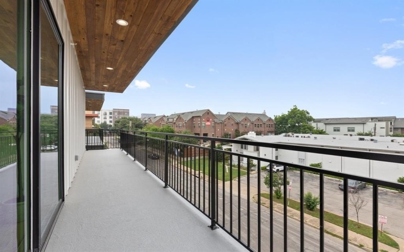 4330 Dickason Avenue #201, Dallas, TX 75219, 3 Bedrooms Bedrooms, ,3 BathroomsBathrooms,Residential,For Sale,4330 Dickason Avenue,0,21041857