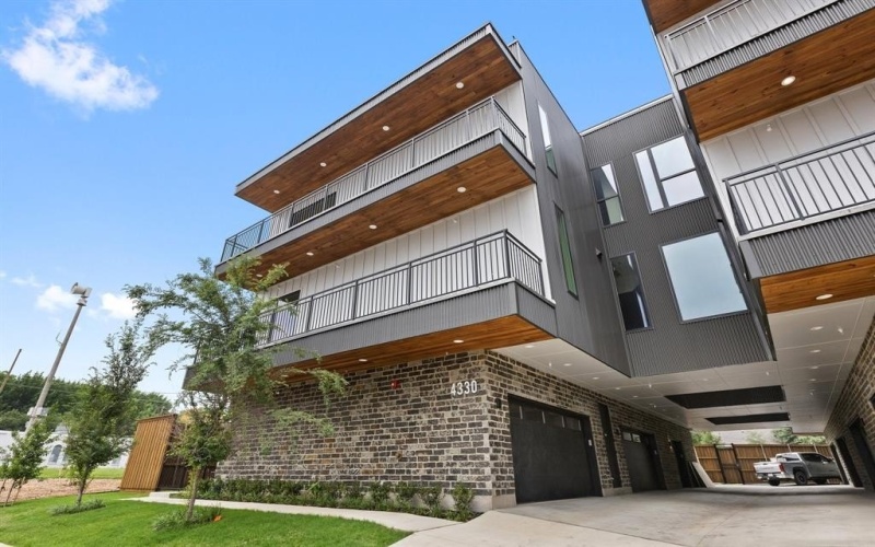 4330 Dickason Avenue #201, Dallas, TX 75219, 3 Bedrooms Bedrooms, ,3 BathroomsBathrooms,Residential,For Sale,4330 Dickason Avenue,0,21041857