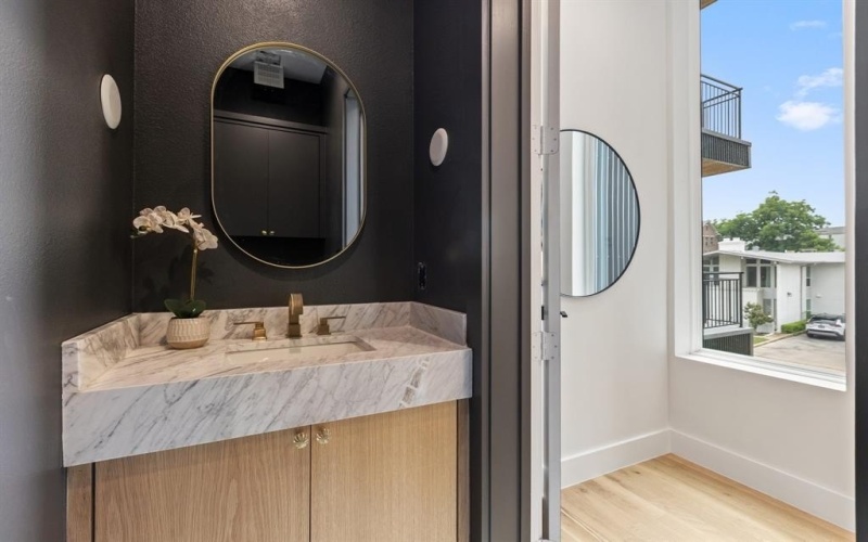 4330 Dickason Avenue #201, Dallas, TX 75219, 3 Bedrooms Bedrooms, ,3 BathroomsBathrooms,Residential,For Sale,4330 Dickason Avenue,0,21041857