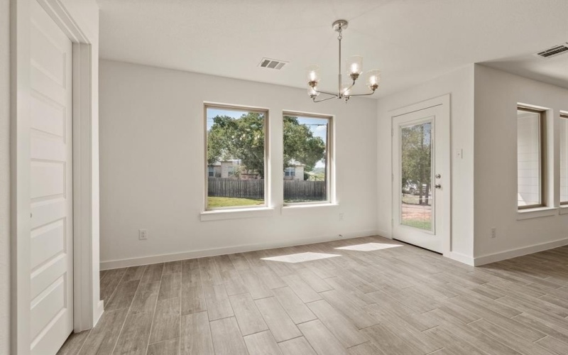 201 Bartlett Court, Runaway Bay, TX 76426, 4 Habitaciones Habitaciones , ,2 BañosBaños,Residential,En Venta,201 Bartlett Court,0,21042036