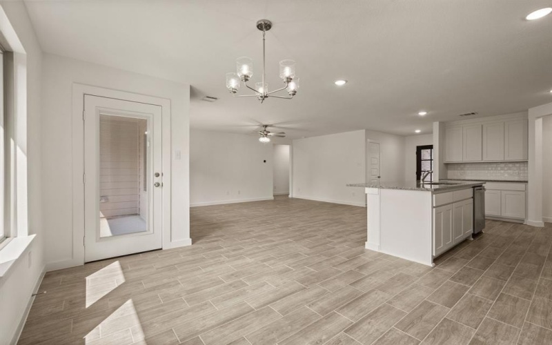 201 Bartlett Court, Runaway Bay, TX 76426, 4 Habitaciones Habitaciones , ,2 BañosBaños,Residential,En Venta,201 Bartlett Court,0,21042036