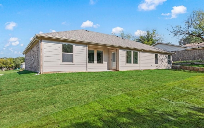 201 Bartlett Court, Runaway Bay, TX 76426, 4 Habitaciones Habitaciones , ,2 BañosBaños,Residential,En Venta,201 Bartlett Court,0,21042036