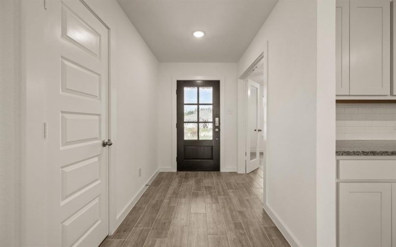 201 Bartlett Court, Runaway Bay, TX 76426, 4 Habitaciones Habitaciones , ,2 BañosBaños,Residential,En Venta,201 Bartlett Court,0,21042036