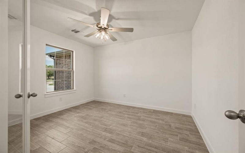 201 Bartlett Court, Runaway Bay, TX 76426, 4 Habitaciones Habitaciones , ,2 BañosBaños,Residential,En Venta,201 Bartlett Court,0,21042036