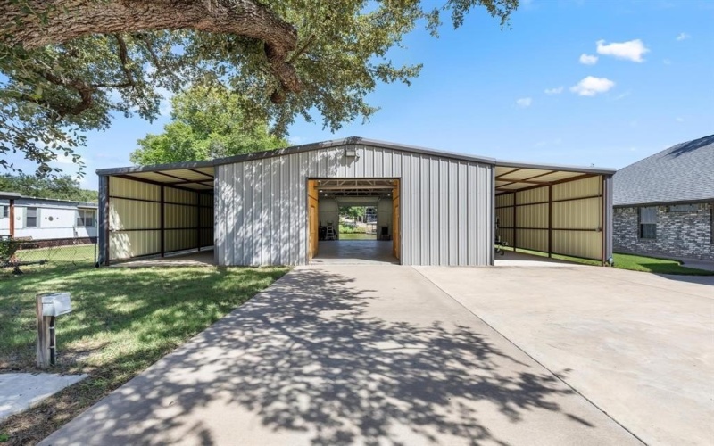 3806, 3808 Sandy Beach Drive, Granbury, TX 76049, 3 Habitaciones Habitaciones , ,2 BañosBaños,Residential,En Venta,3806,3808 Sandy Beach Drive,0,21042080