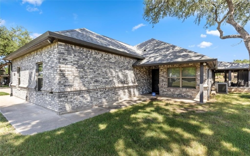 3806, 3808 Sandy Beach Drive, Granbury, TX 76049, 3 Habitaciones Habitaciones , ,2 BañosBaños,Residential,En Venta,3806,3808 Sandy Beach Drive,0,21042080