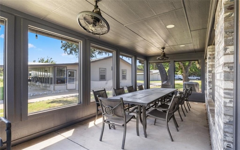 3806, 3808 Sandy Beach Drive, Granbury, TX 76049, 3 Habitaciones Habitaciones , ,2 BañosBaños,Residential,En Venta,3806,3808 Sandy Beach Drive,0,21042080