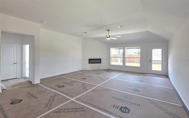 1016 Windsong Drive, Crowley, TX 76036, 3 Bedrooms Bedrooms, ,2 BathroomsBathrooms,Residential,For Sale,1016 Windsong Drive,0,21042173