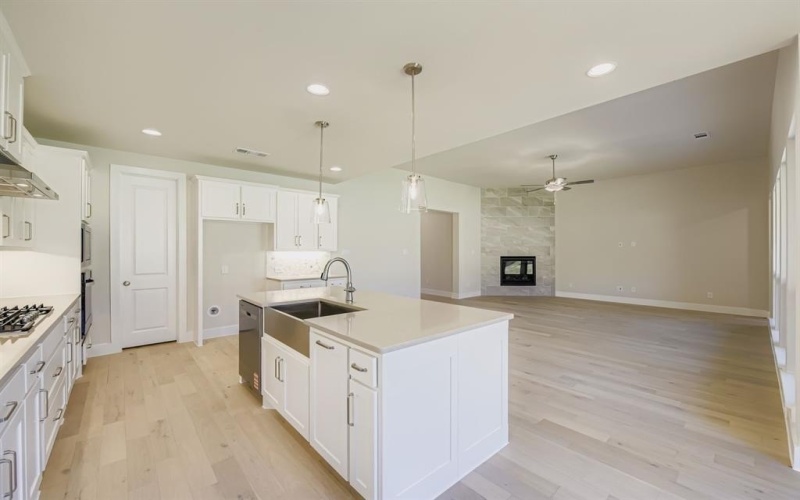 158 Sandie Drive, Rhome, TX 76078, 4 Bedrooms Bedrooms, ,3 BathroomsBathrooms,Residential,For Sale,158 Sandie Drive,0,21042194