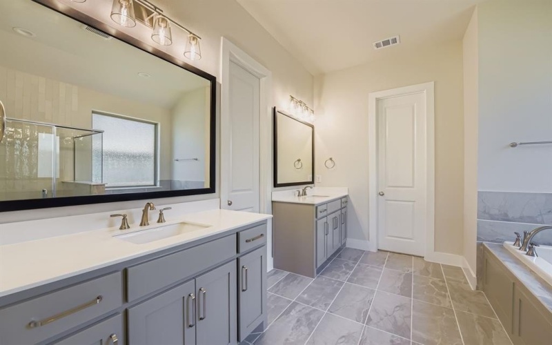 158 Sandie Drive, Rhome, TX 76078, 4 Bedrooms Bedrooms, ,3 BathroomsBathrooms,Residential,For Sale,158 Sandie Drive,0,21042194