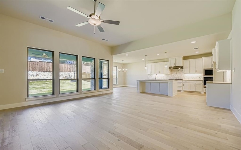 158 Sandie Drive, Rhome, TX 76078, 4 Bedrooms Bedrooms, ,3 BathroomsBathrooms,Residential,For Sale,158 Sandie Drive,0,21042194