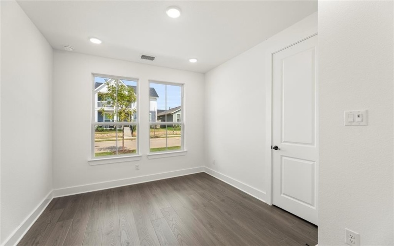 3129 Eddington Drive, McKinney, TX 75071, 3 Bedrooms Bedrooms, ,2 BathroomsBathrooms,Residential,For Sale,3129 Eddington Drive,0,21042274