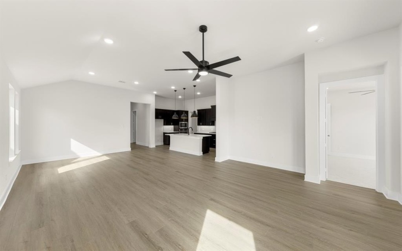 2712 Andorra, McKinney, TX 75071, 4 Bedrooms Bedrooms, ,3 BathroomsBathrooms,Residential,For Sale,2712 Andorra,0,21042281