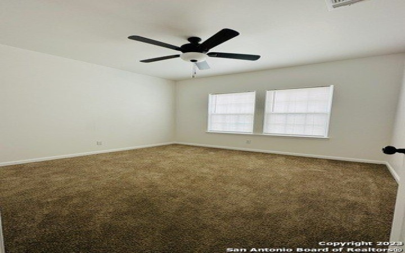 180 TURNBERRY, La Vernia, TX 78121, 3 Habitaciones Habitaciones , ,2 BañosBaños,Residential,En Venta,180 TURNBERRY,0,1726614