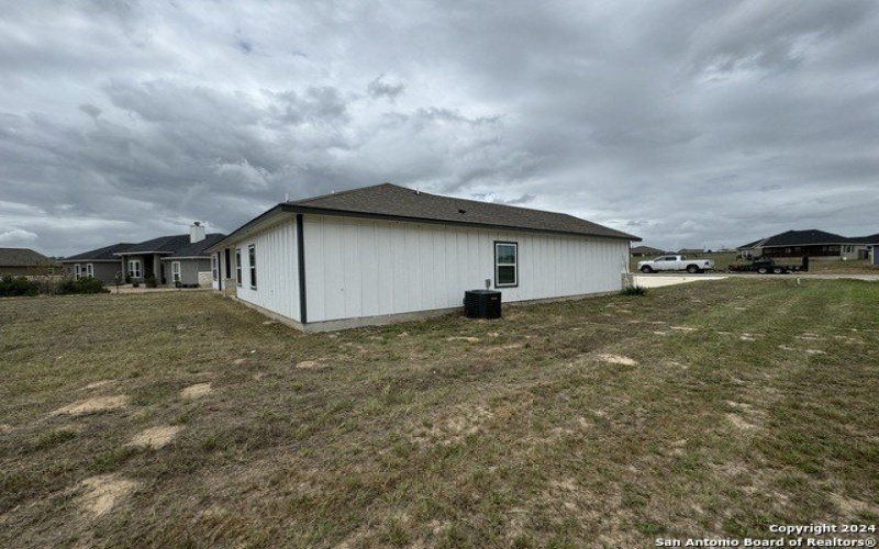 180 TURNBERRY, La Vernia, TX 78121, 3 Habitaciones Habitaciones , ,2 BañosBaños,Residential,En Venta,180 TURNBERRY,0,1726614