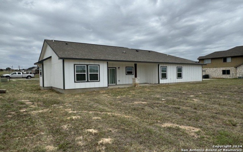 180 TURNBERRY, La Vernia, TX 78121, 3 Habitaciones Habitaciones , ,2 BañosBaños,Residential,En Venta,180 TURNBERRY,0,1726614