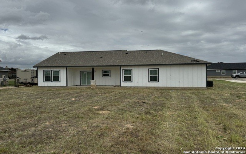 180 TURNBERRY, La Vernia, TX 78121, 3 Habitaciones Habitaciones , ,2 BañosBaños,Residential,En Venta,180 TURNBERRY,0,1726614