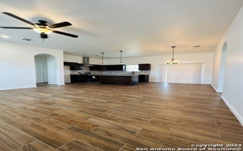 180 TURNBERRY, La Vernia, TX 78121, 3 Habitaciones Habitaciones , ,2 BañosBaños,Residential,En Venta,180 TURNBERRY,0,1726614