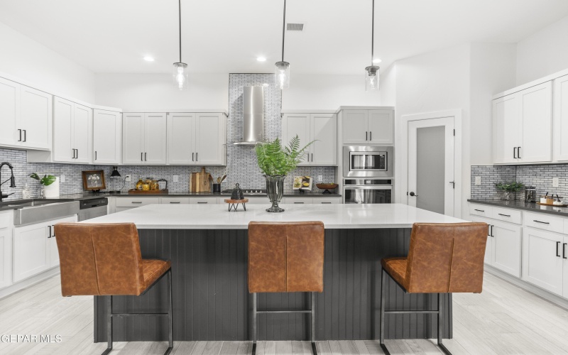 10701 Drew Pearson Drive, El Paso, TX 79924, 4 Bedrooms Bedrooms, ,3 BathroomsBathrooms,Residential,For Sale,10701 Drew Pearson Drive,0,929107