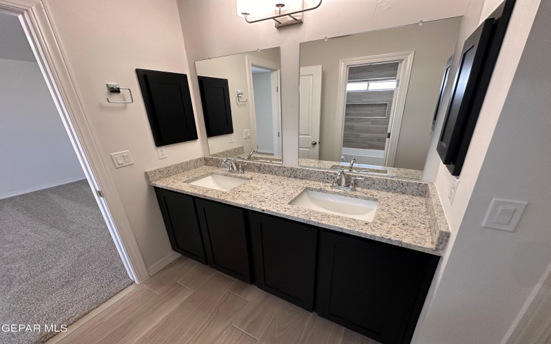 51009 Desert Calico Avenue, El Paso, TX 79903, 4 Habitaciones Habitaciones , ,1 BañoBaños,Residential,En Venta,51009 Desert Calico Avenue,0,929140