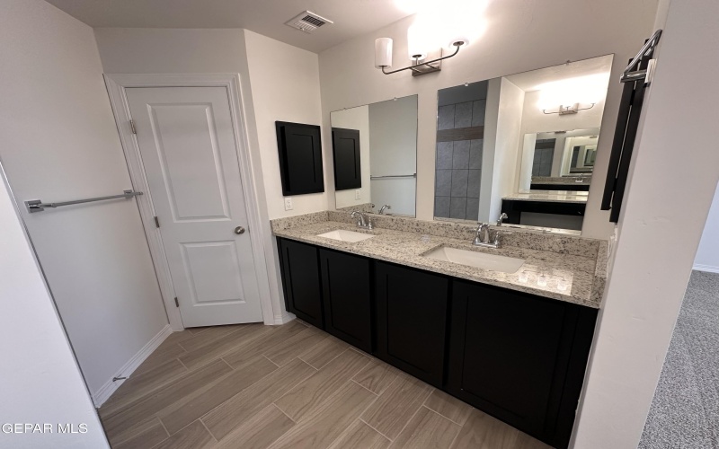 51009 Desert Calico Avenue, El Paso, TX 79903, 4 Habitaciones Habitaciones , ,1 BañoBaños,Residential,En Venta,51009 Desert Calico Avenue,0,929140