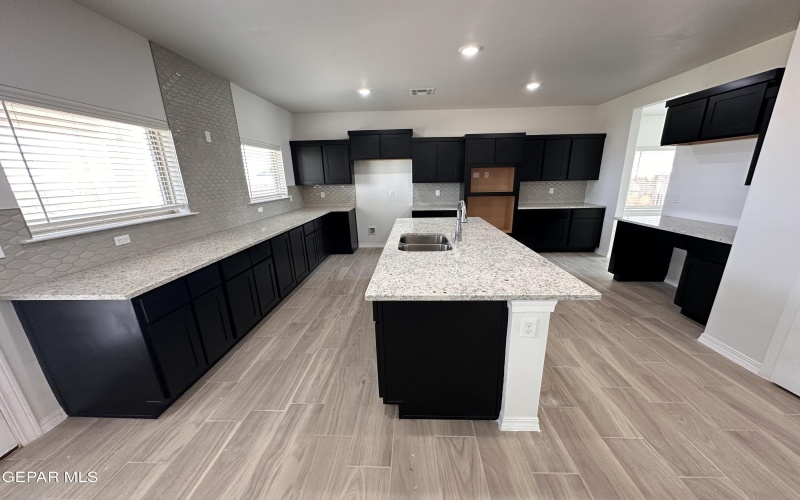 51009 Desert Calico Avenue, El Paso, TX 79903, 4 Habitaciones Habitaciones , ,1 BañoBaños,Residential,En Venta,51009 Desert Calico Avenue,0,929140