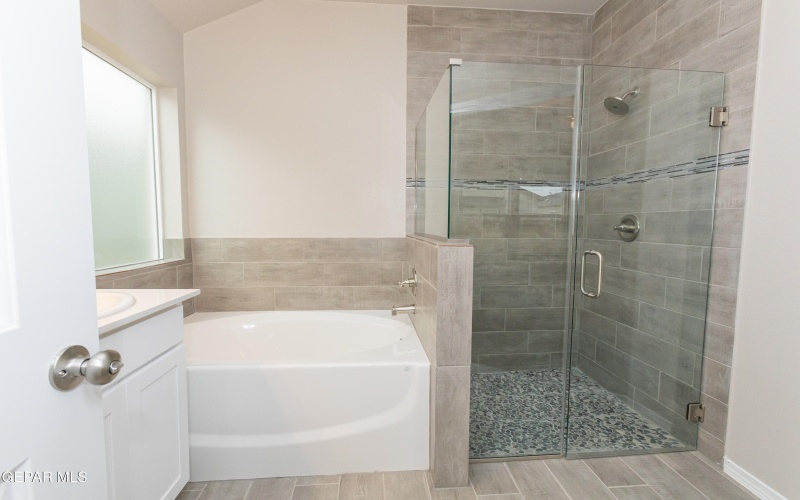 1228 Golden summer Place, Horizon City, TX 79928, 4 Habitaciones Habitaciones , ,3 BañosBaños,Residential,En Venta,1228 Golden summer Place,0,929150