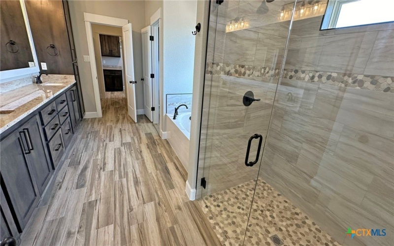 115 Overlook Trail, Copperas Cove, TX 76522, 4 Bedrooms Bedrooms, ,3 BathroomsBathrooms,Residential,For Sale,115 Overlook Trail,0,590889