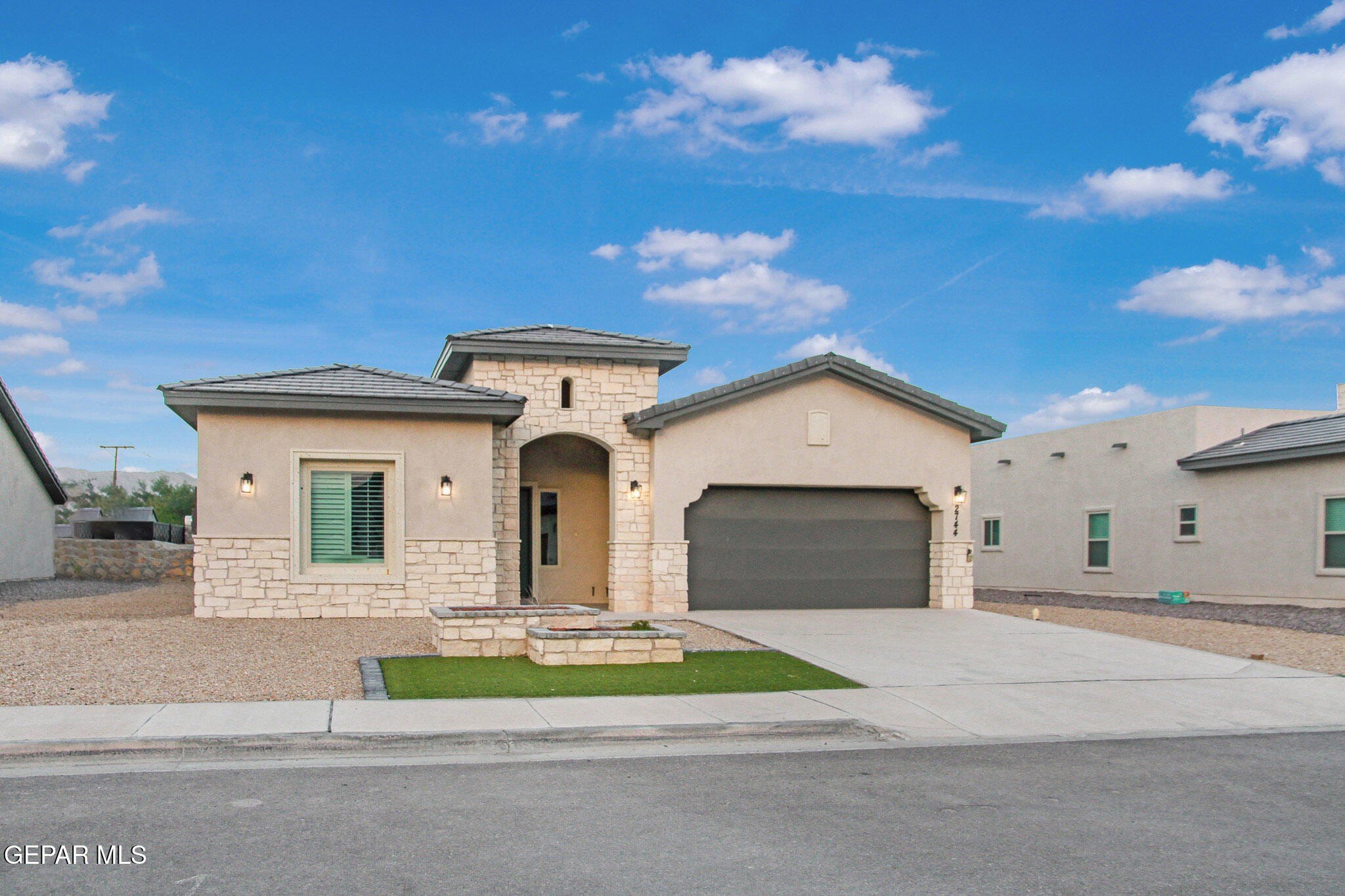 240 Park Vista Place, Horizon City, TX 79928, 4 Habitaciones Habitaciones , ,3 BañosBaños,Residential,En Venta,240 Park Vista Place,0,929166