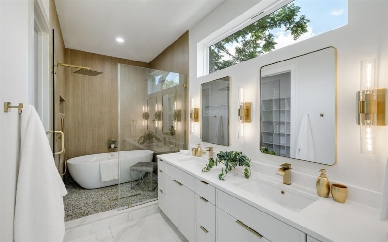 4024 Esmalda Street, Dallas, TX 75212, 4 Bedrooms Bedrooms, ,3 BathroomsBathrooms,Residential,For Sale,4024 Esmalda Street,0,21005965
