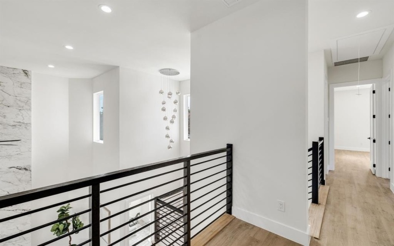 4024 Esmalda Street, Dallas, TX 75212, 4 Bedrooms Bedrooms, ,3 BathroomsBathrooms,Residential,For Sale,4024 Esmalda Street,0,21005965