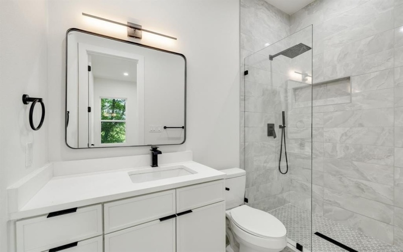 4024 Esmalda Street, Dallas, TX 75212, 4 Bedrooms Bedrooms, ,3 BathroomsBathrooms,Residential,For Sale,4024 Esmalda Street,0,21005965