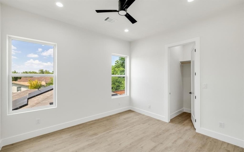 4024 Esmalda Street, Dallas, TX 75212, 4 Bedrooms Bedrooms, ,3 BathroomsBathrooms,Residential,For Sale,4024 Esmalda Street,0,21005965