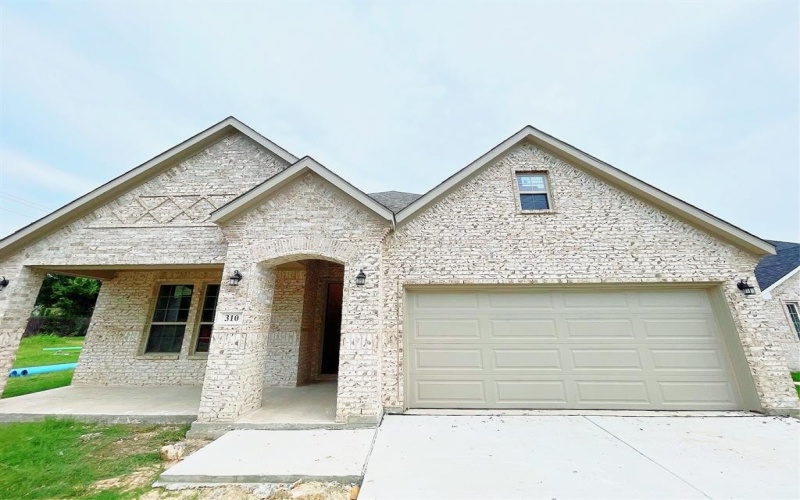 310 Trigg Street, Grand Prairie, TX 75051, 4 Bedrooms Bedrooms, ,2 BathroomsBathrooms,Residential,For Sale,310 Trigg Street,0,21024887