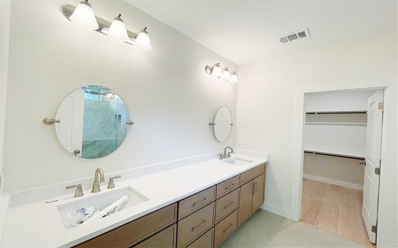 310 Trigg Street, Grand Prairie, TX 75051, 4 Bedrooms Bedrooms, ,2 BathroomsBathrooms,Residential,For Sale,310 Trigg Street,0,21024887