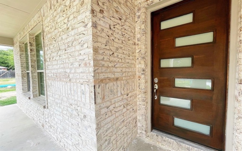 310 Trigg Street, Grand Prairie, TX 75051, 4 Bedrooms Bedrooms, ,2 BathroomsBathrooms,Residential,For Sale,310 Trigg Street,0,21024887