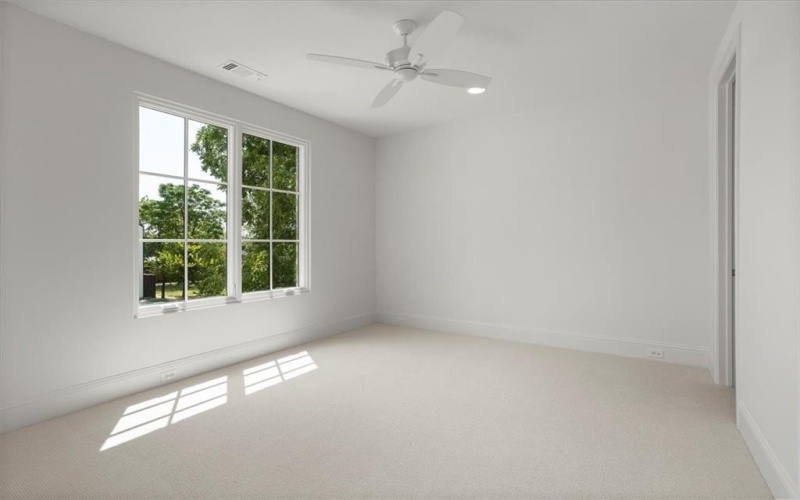3935 Rochelle Drive, Dallas, TX 75220, 5 Bedrooms Bedrooms, ,6 BathroomsBathrooms,Residential,For Sale,3935 Rochelle Drive,0,21029276