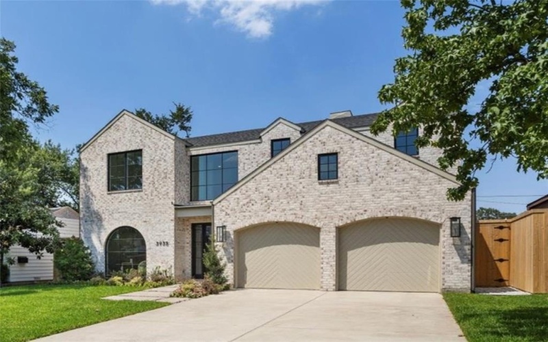 3935 Rochelle Drive, Dallas, TX 75220, 5 Bedrooms Bedrooms, ,6 BathroomsBathrooms,Residential,For Sale,3935 Rochelle Drive,0,21029276