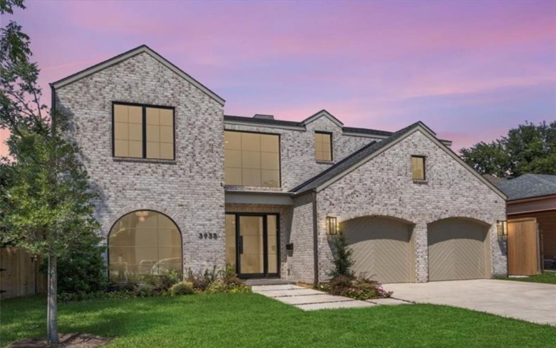 3935 Rochelle Drive, Dallas, TX 75220, 5 Bedrooms Bedrooms, ,6 BathroomsBathrooms,Residential,For Sale,3935 Rochelle Drive,0,21029276