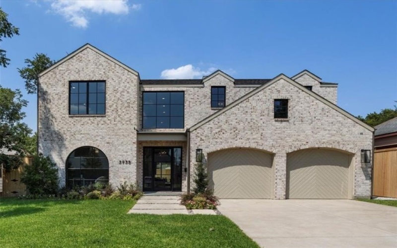 3935 Rochelle Drive, Dallas, TX 75220, 5 Bedrooms Bedrooms, ,6 BathroomsBathrooms,Residential,For Sale,3935 Rochelle Drive,0,21029276