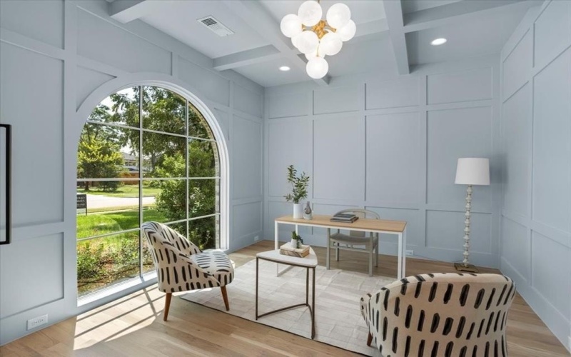 3935 Rochelle Drive, Dallas, TX 75220, 5 Bedrooms Bedrooms, ,6 BathroomsBathrooms,Residential,For Sale,3935 Rochelle Drive,0,21029276