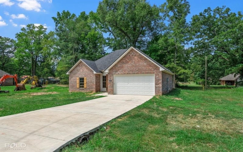 6904 Grigg Lane, Greenwood, LA 71033, 3 Bedrooms Bedrooms, ,2 BathroomsBathrooms,Residential,For Sale,6904 Grigg Lane,0,21036877