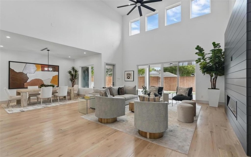 3540 Royal Lane, Dallas, TX 75229, 5 Bedrooms Bedrooms, ,6 BathroomsBathrooms,Residential,For Sale,3540 Royal Lane,0,21039329
