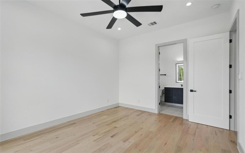 3540 Royal Lane, Dallas, TX 75229, 5 Bedrooms Bedrooms, ,6 BathroomsBathrooms,Residential,For Sale,3540 Royal Lane,0,21039329