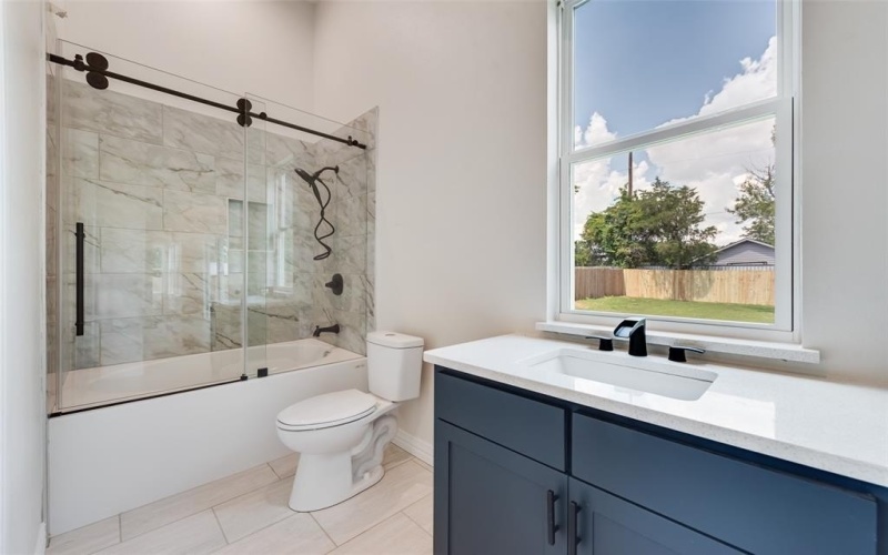 1209 Northview Drive, Waxahachie, TX 75165, 4 Habitaciones Habitaciones , ,3 BañosBaños,Residential,En Venta,1209 Northview Drive,0,21041596
